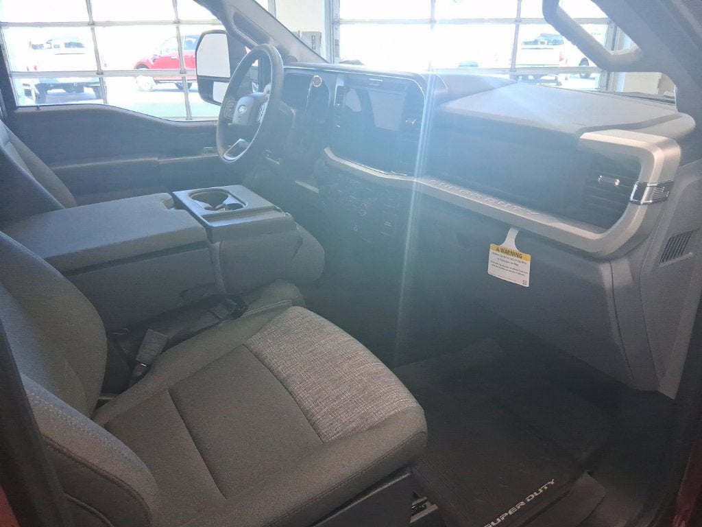 2027 Ford F-350SD XLT