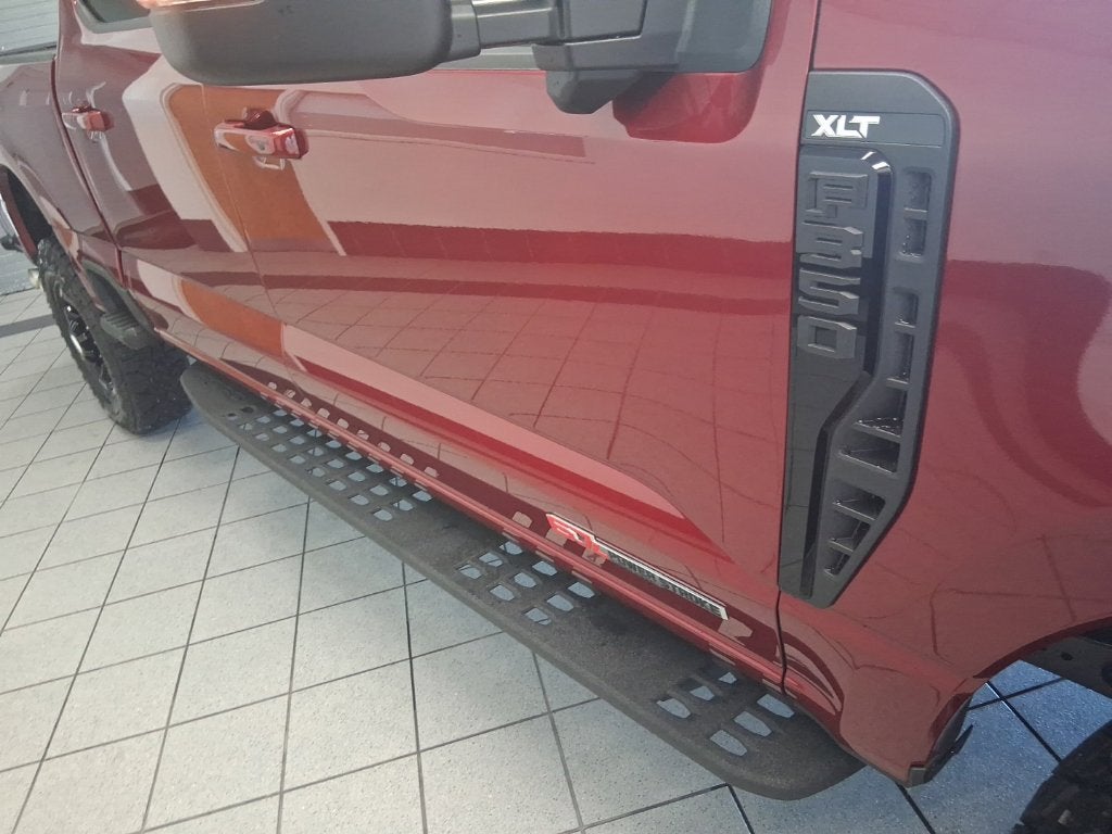 2027 Ford F-350SD XLT
