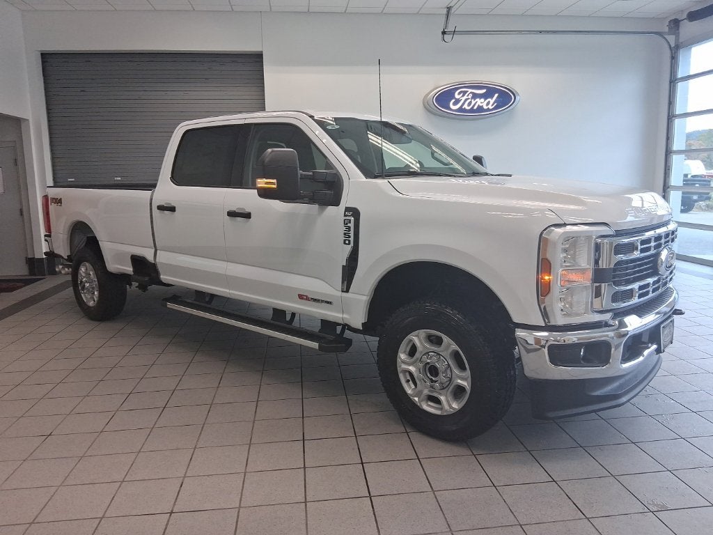 2027 Ford F-350SD XLT