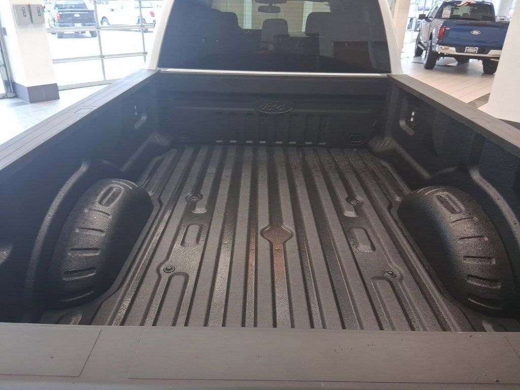 2027 Ford F-350SD XLT