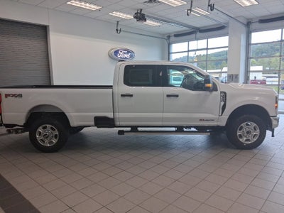 2027 Ford F-350SD XLT