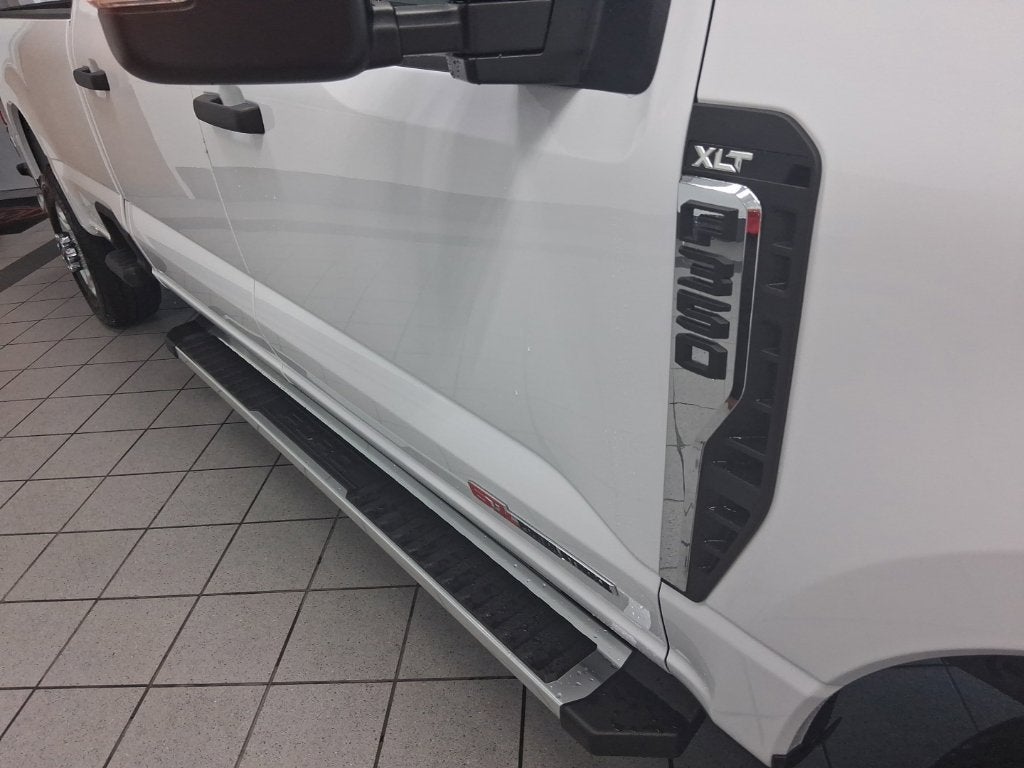 2027 Ford F-350SD XLT
