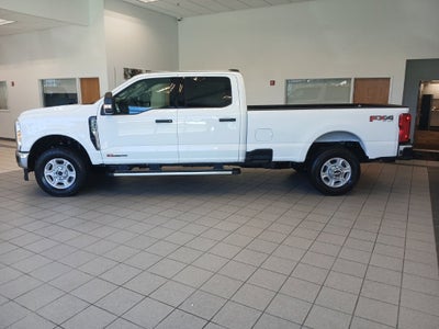 2027 Ford F-350SD XLT