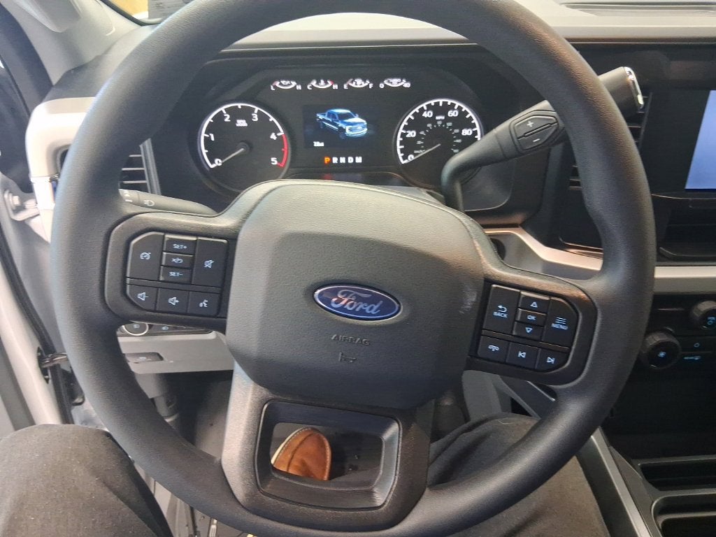 2027 Ford F-350SD XLT