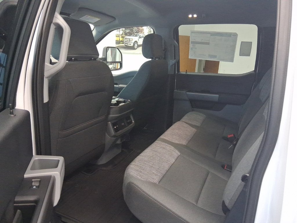 2027 Ford F-350SD XLT