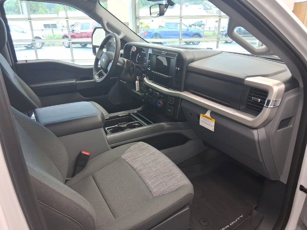 2027 Ford F-350SD XLT