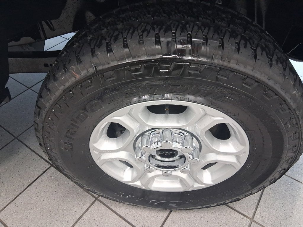 2027 Ford F-350SD XLT