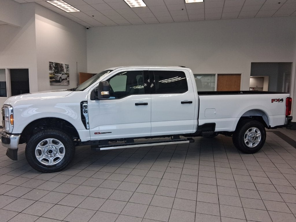 2027 Ford F-350SD XLT