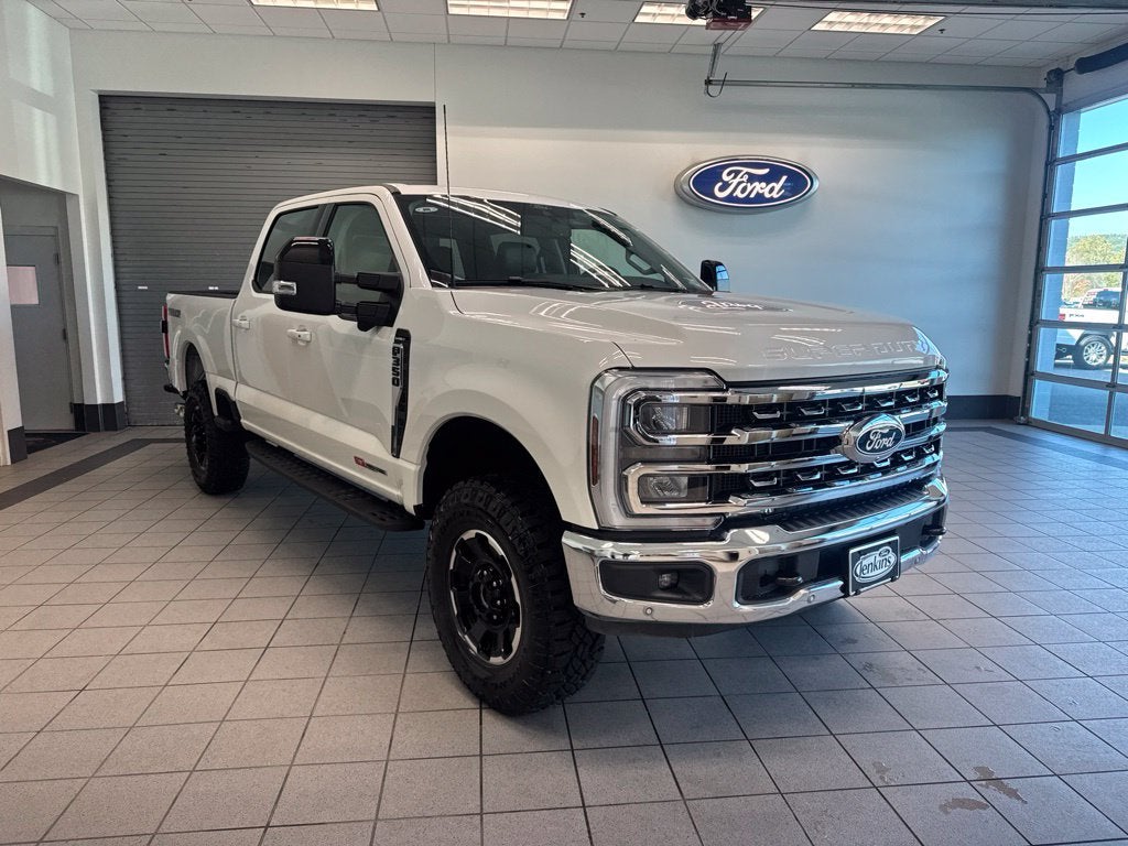 2027 Ford F-350SD Lariat