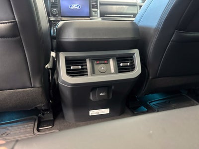 2027 Ford F-350SD Lariat