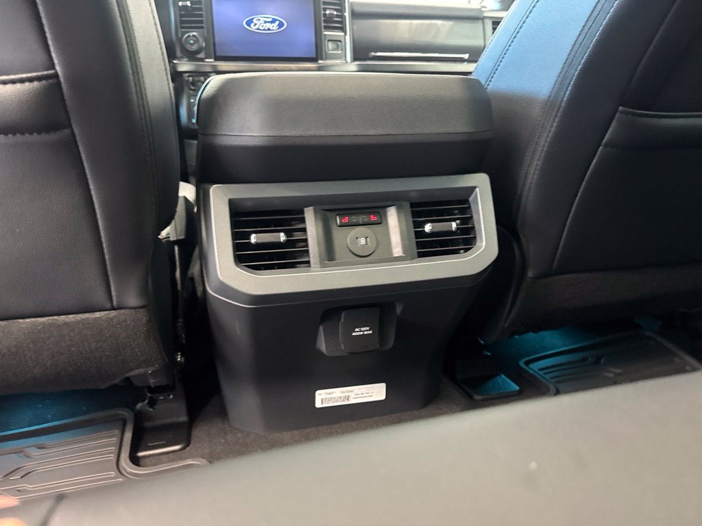 2027 Ford F-350SD Lariat