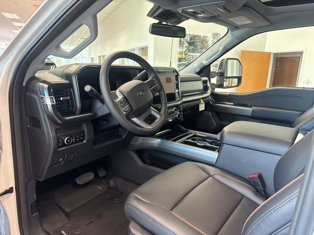 2027 Ford F-350SD Lariat