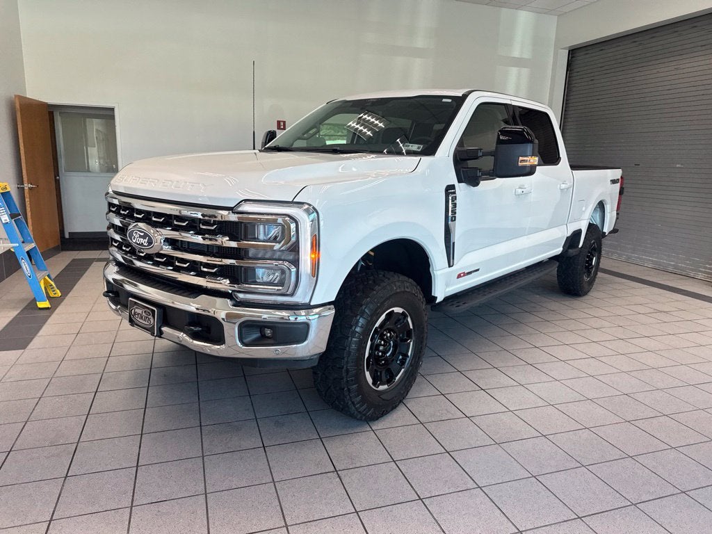 2027 Ford F-350SD Lariat