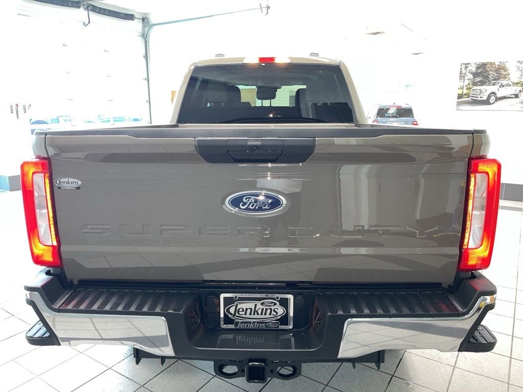 2026 Ford F-350SD F-350® XLT