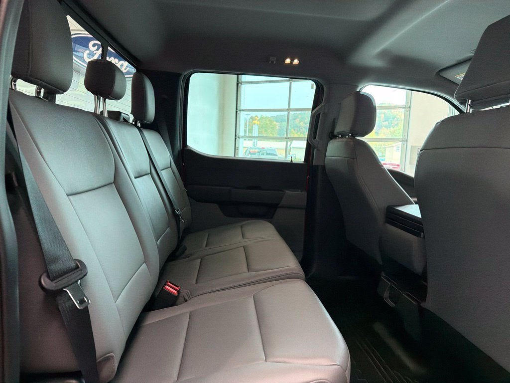 2027 Ford F-350SD XL