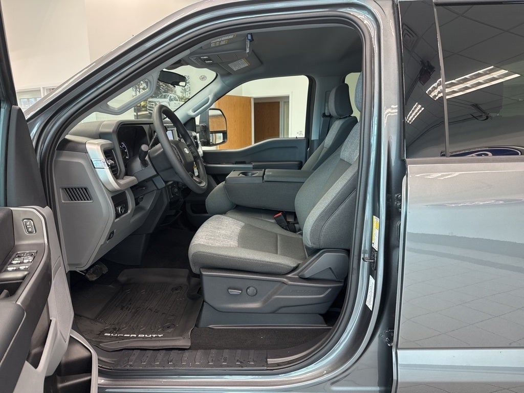 2026 Ford F-350SD F-350® XLT