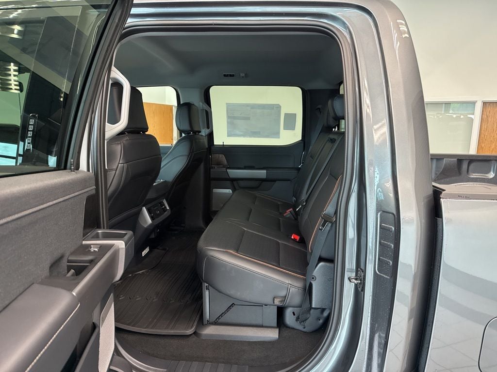 2026 Ford F-350SD F-350® Lariat®