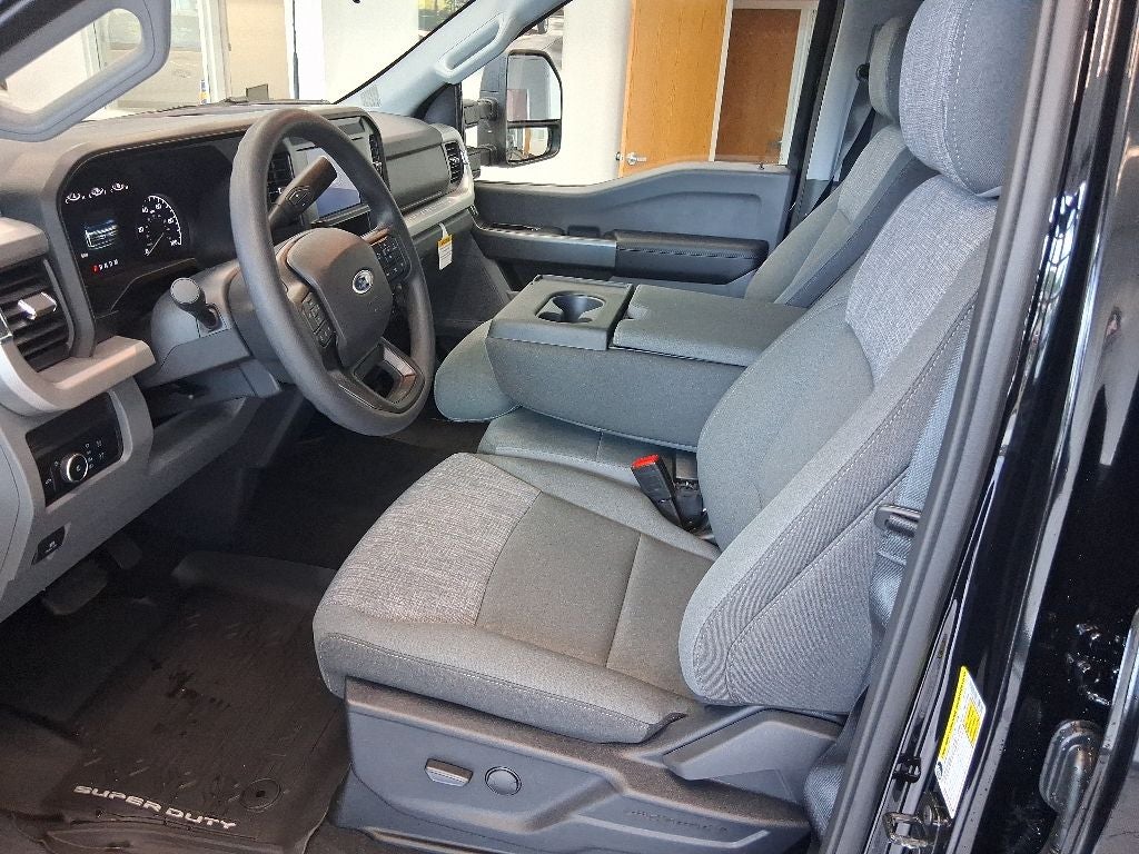 2026 Ford F-350SD F-350® XLT