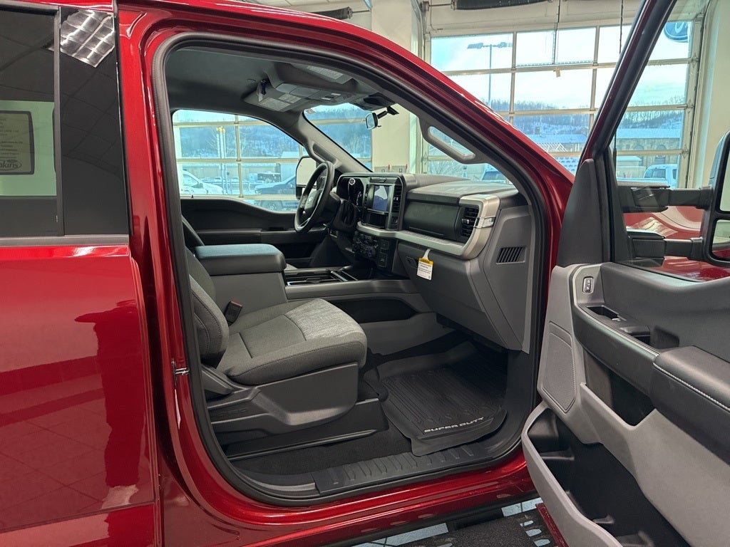 2026 Ford F-350SD F-350® XLT