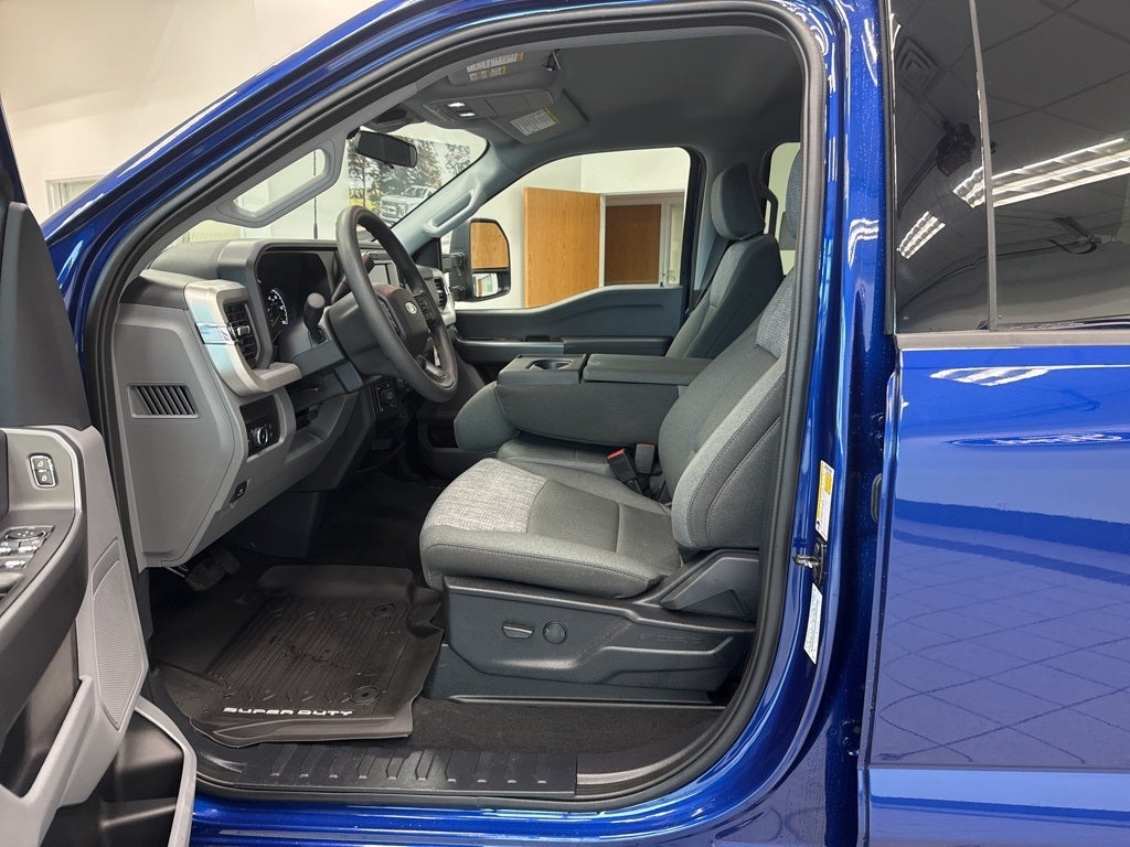 2026 Ford F-350SD F-350® XLT