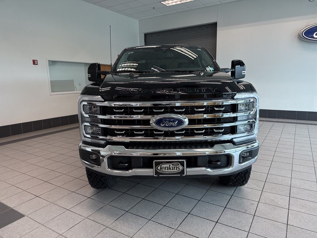 2026 Ford F-350SD F-350® Lariat®