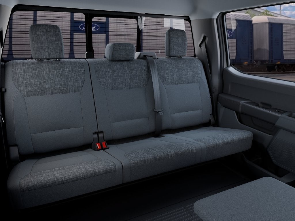 2027 Ford F-350SD F-350® XLT