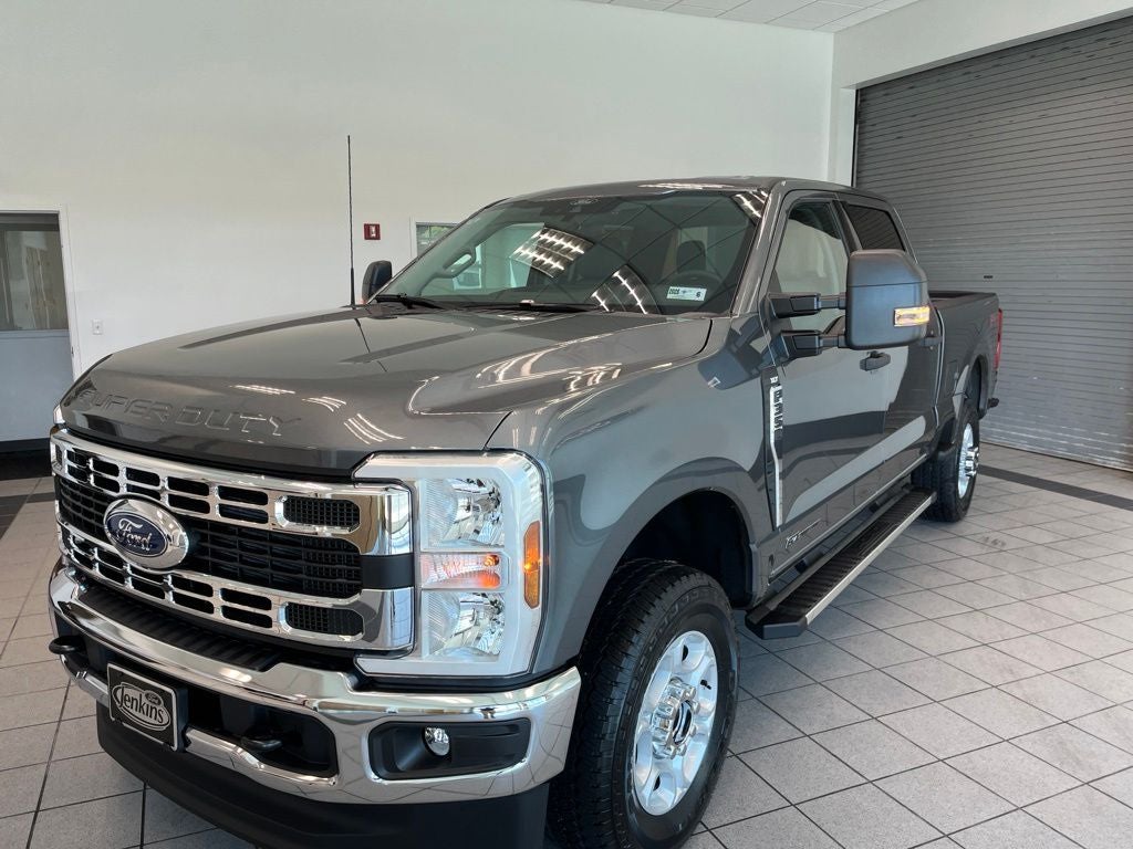 2026 Ford F-350SD XLT