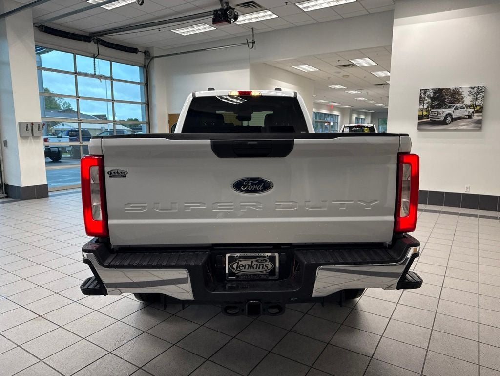 2026 Ford F-350SD Base