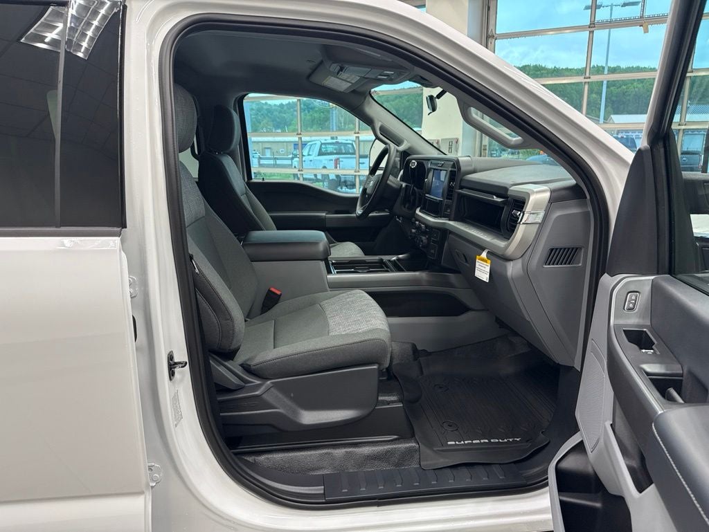 2026 Ford F-350SD Base