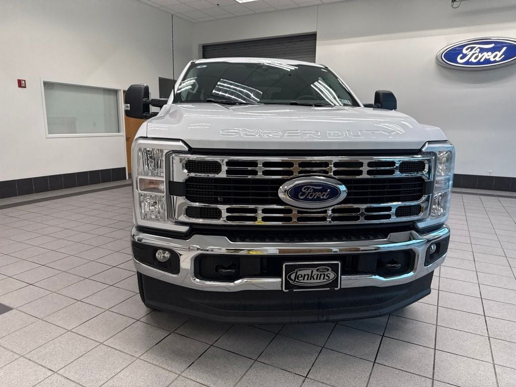 2026 Ford F-350SD Base