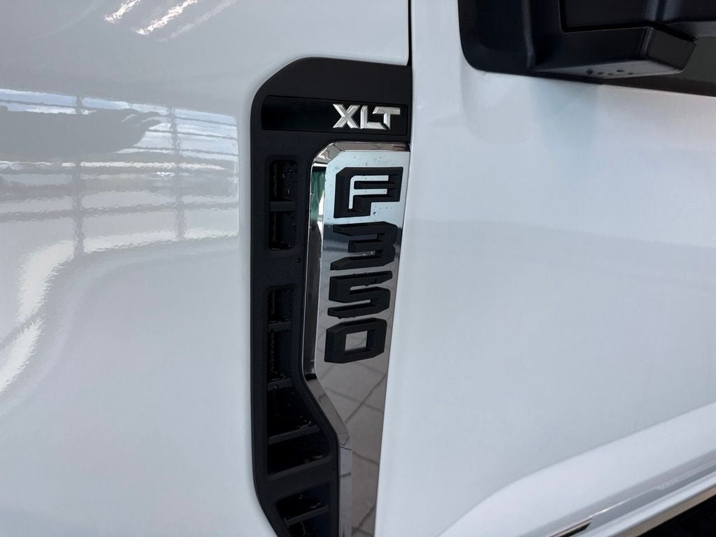 2026 Ford F-350SD XLT