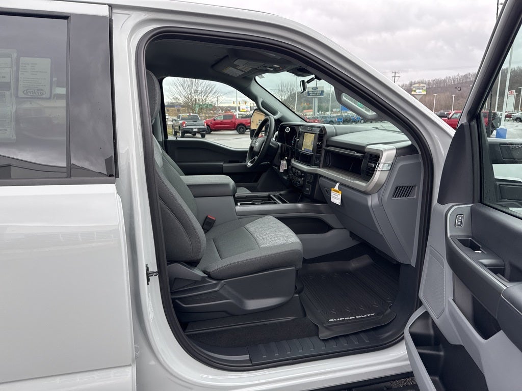 2026 Ford F-350SD F-350® XLT