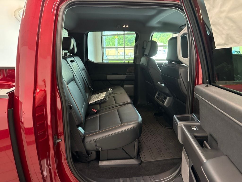 2026 Ford F-350SD F-350® Lariat®