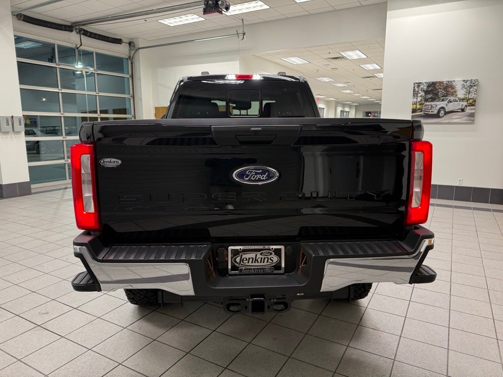 2026 Ford F-350SD F-350® XLT