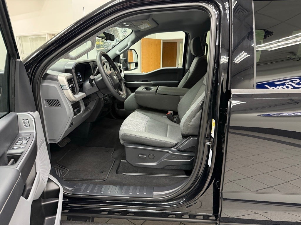 2026 Ford F-350SD F-350® XLT