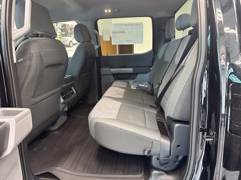 2027 Ford F-350SD XLT DRW
