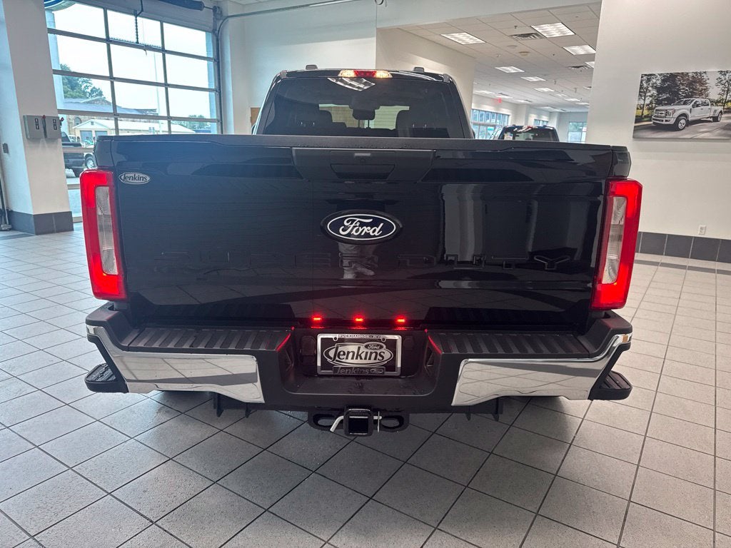 2027 Ford F-350SD XLT DRW