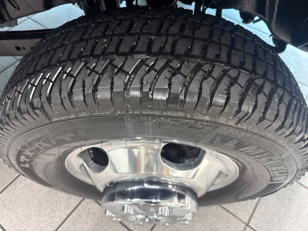 2027 Ford F-350SD XLT DRW
