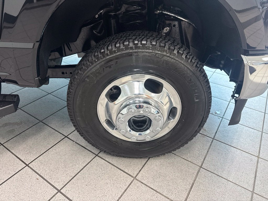 2027 Ford F-350SD XLT DRW