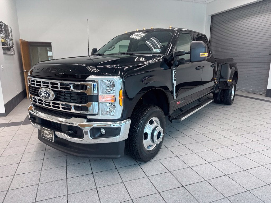 2027 Ford F-350SD XLT DRW