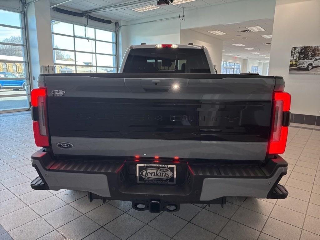 2026 Ford F-350SD Platinum DRW