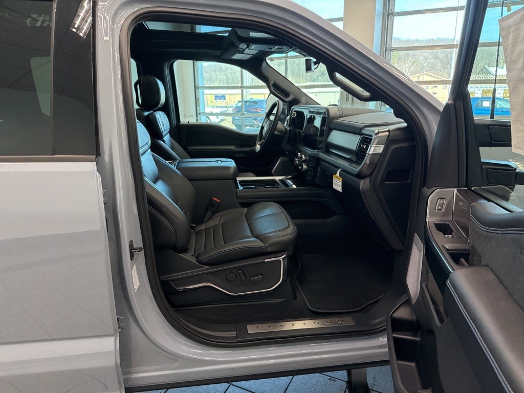 2026 Ford F-350SD Platinum DRW