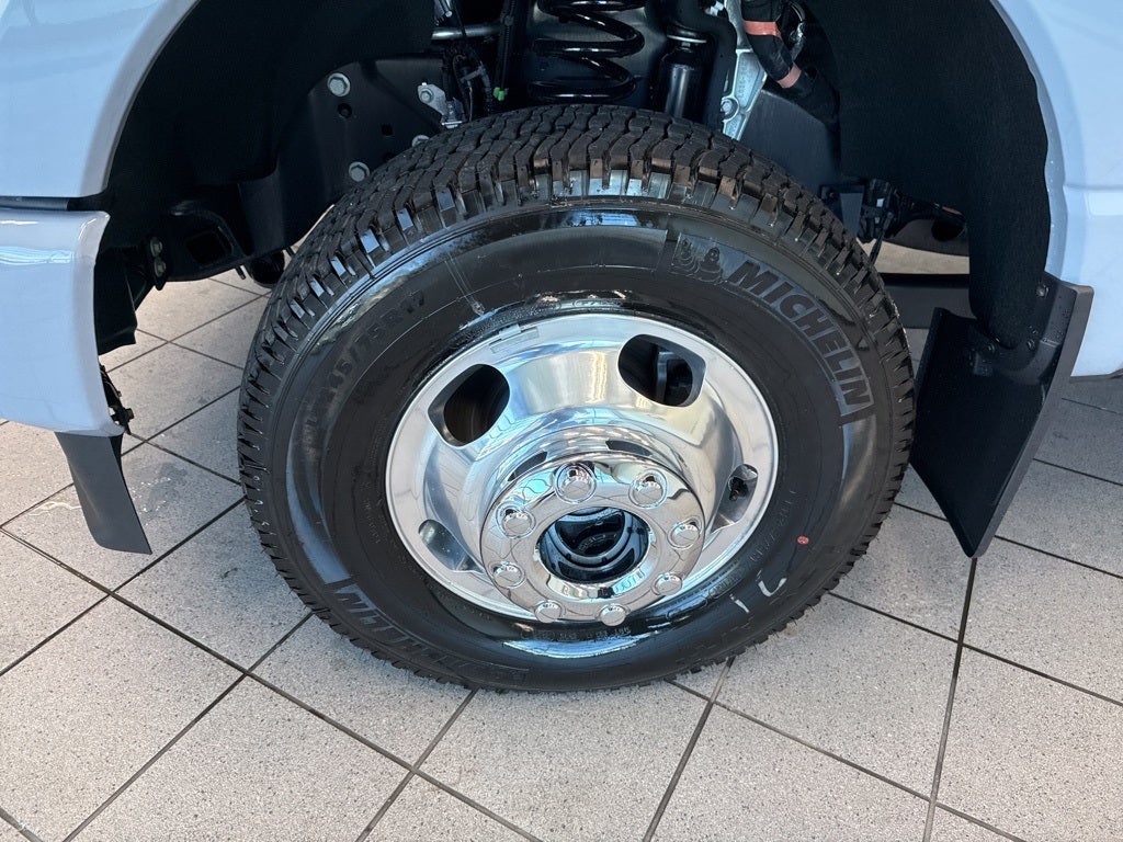 2026 Ford F-350SD Platinum DRW