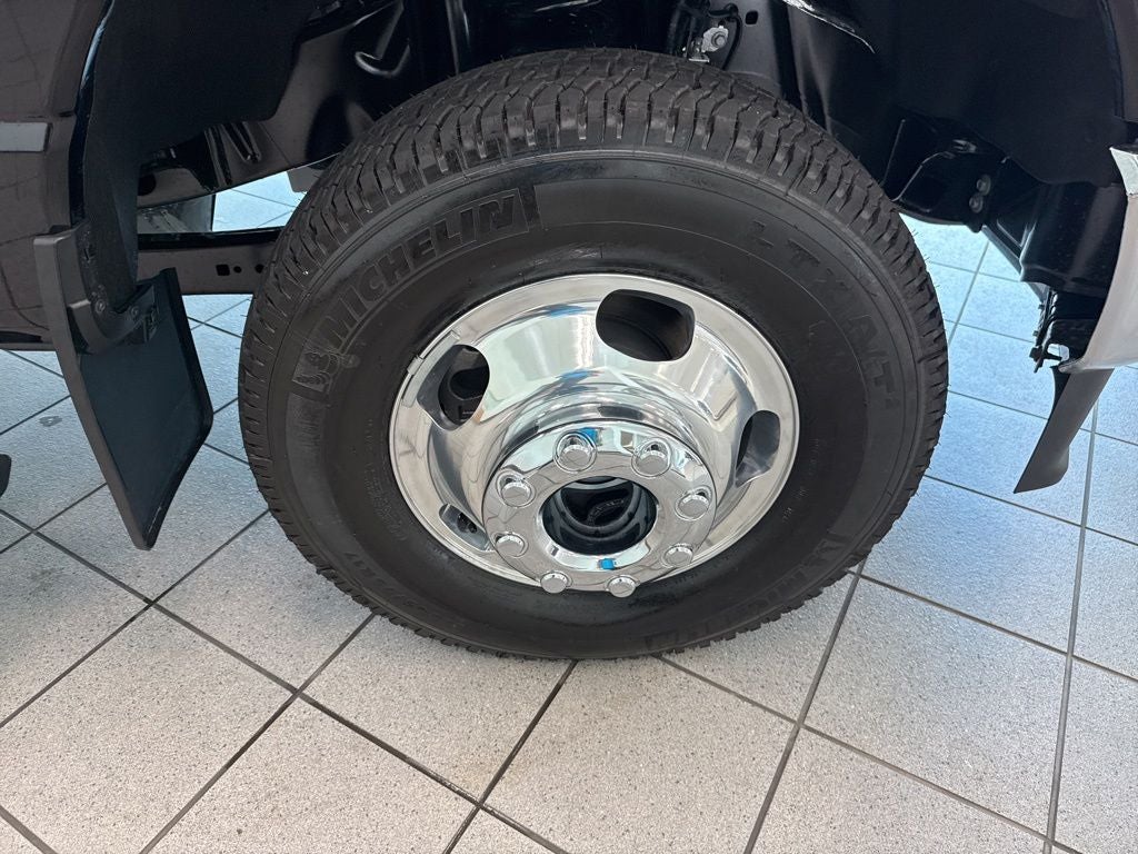 2026 Ford F-350SD Lariat DRW