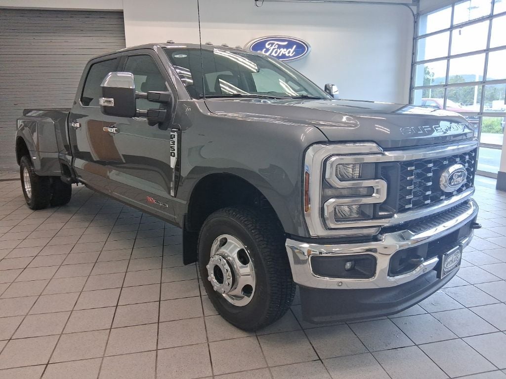 2027 Ford F-350SD Lariat DRW