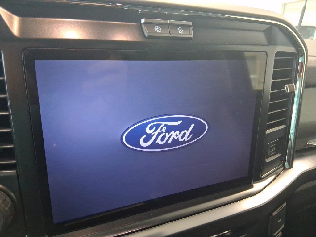 2027 Ford F-350SD Lariat DRW