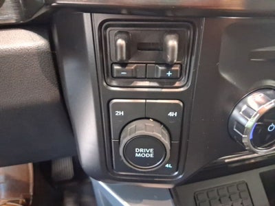 2027 Ford F-350SD Lariat DRW