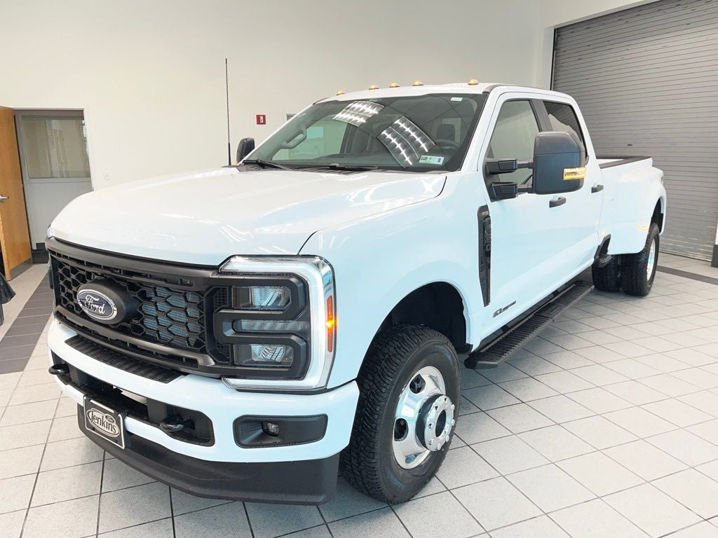 2026 Ford F-350SD DRW