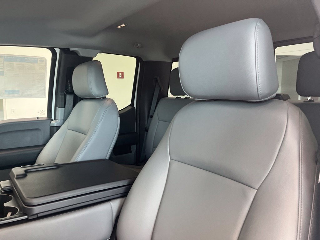2027 Ford F-350SD XL