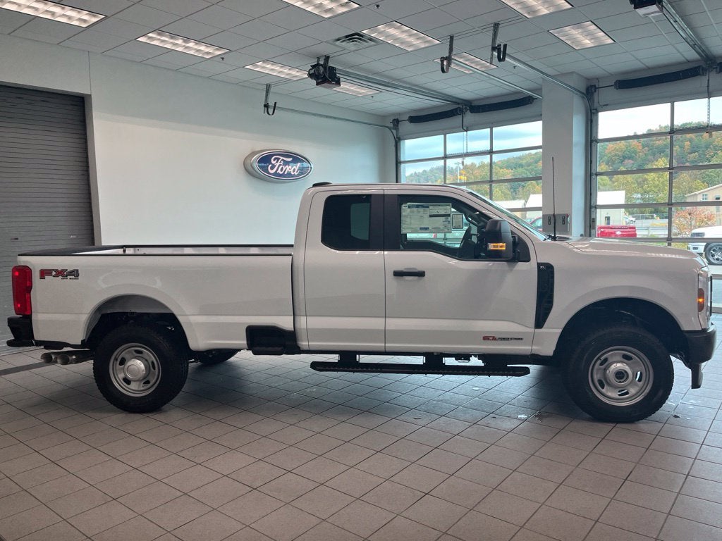 2027 Ford F-350SD XL